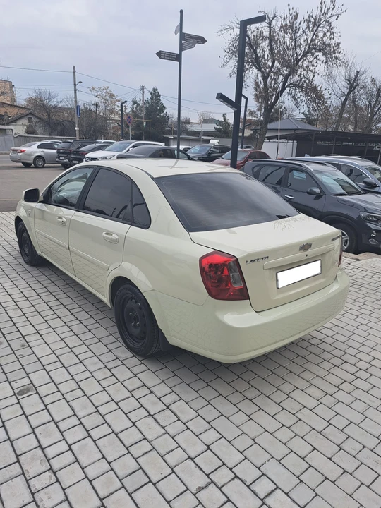 Chevrolet Gentra II