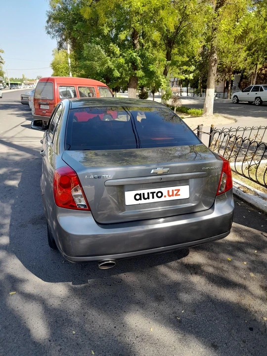 Chevrolet Gentra II