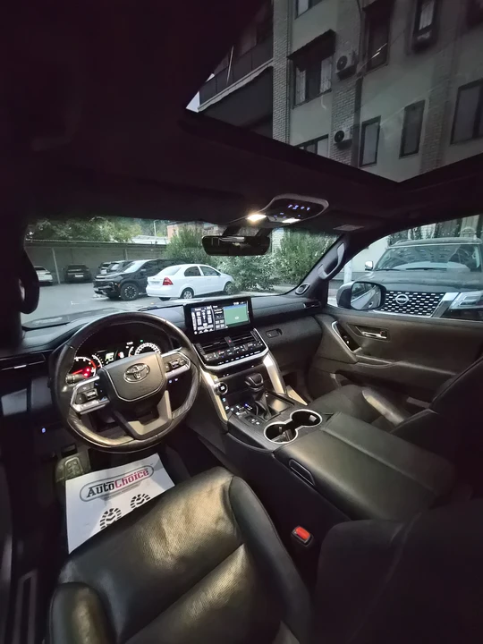 Toyota Land Cruiser — Rasm 4