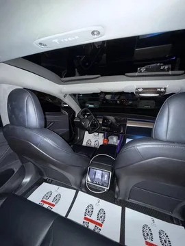 Tesla Model 3 I