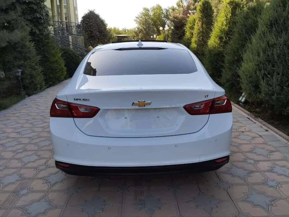 Chevrolet Malibu IX