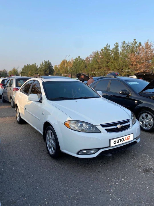 Chevrolet Gentra II