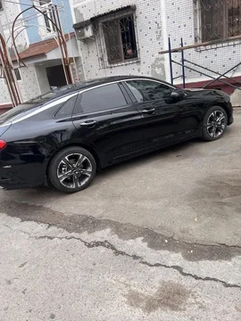Kia K5 III