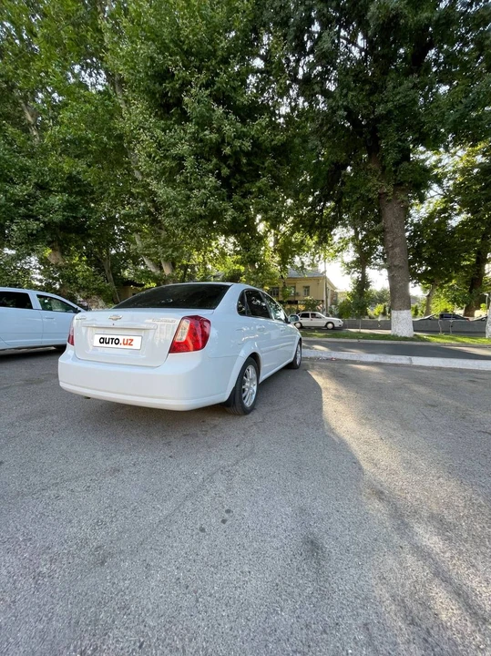 Chevrolet Gentra II