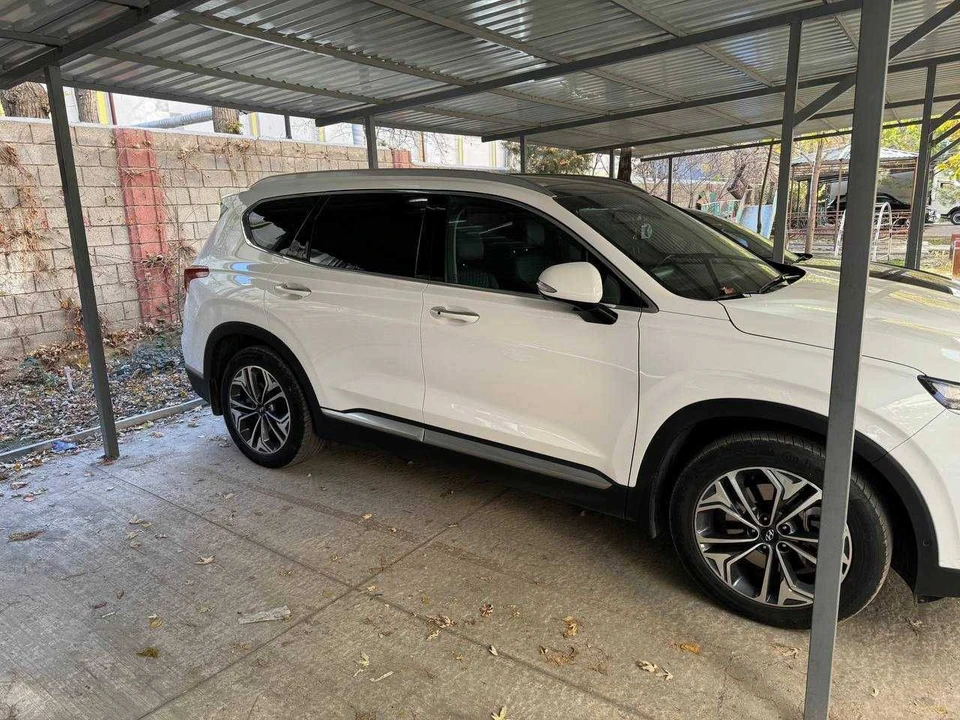 Hyundai Santa Fe IV